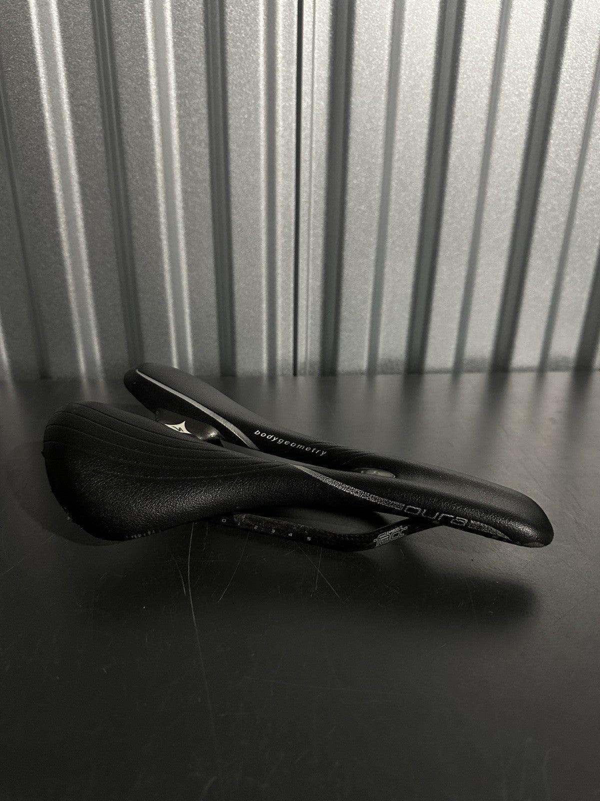 155mm Specialized Oura Carbon Rail Road Saddle3